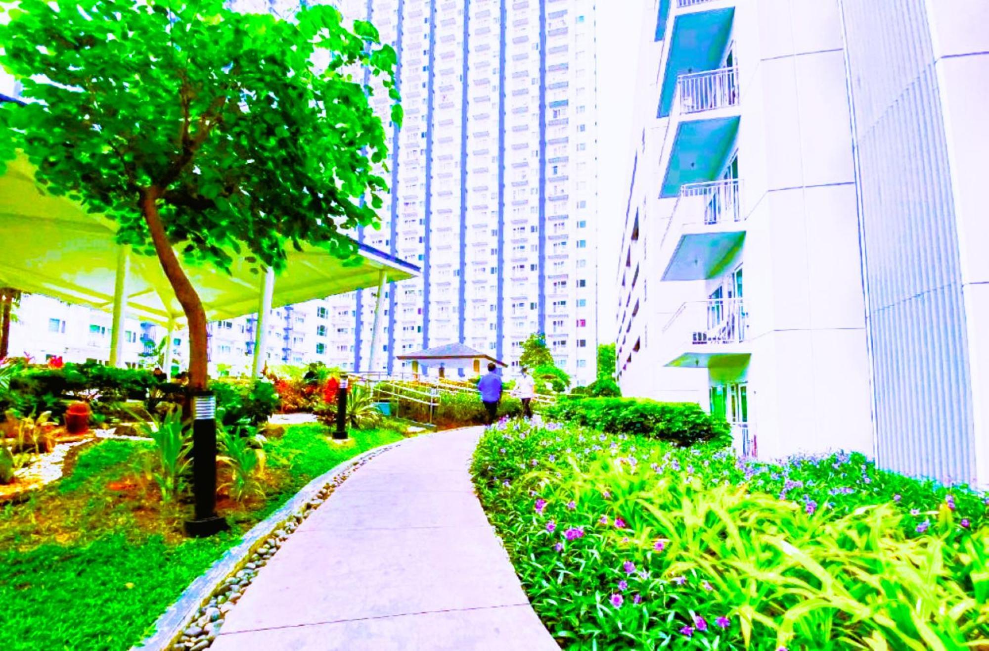 Grass Residences Rendezvous Sm North Edsa Qc Manila Exterior foto